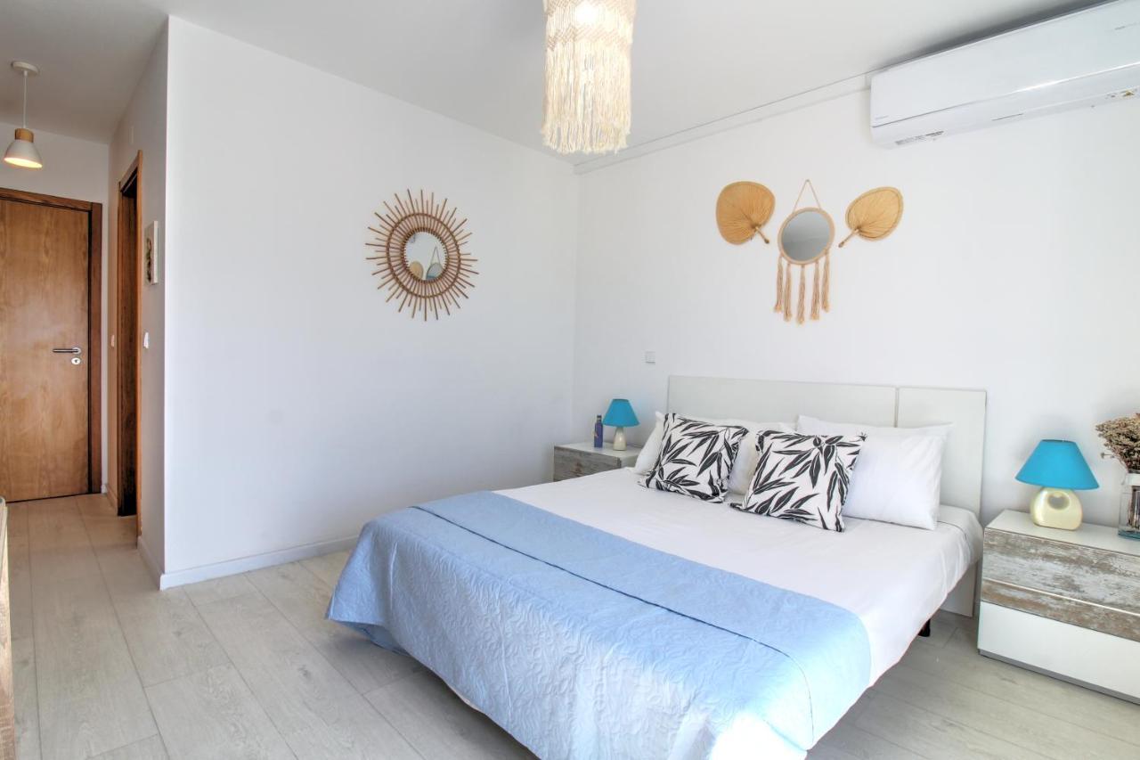 Center Location, Ac, Swimming Pool, And Parking Apartment Olhão Exterior photo